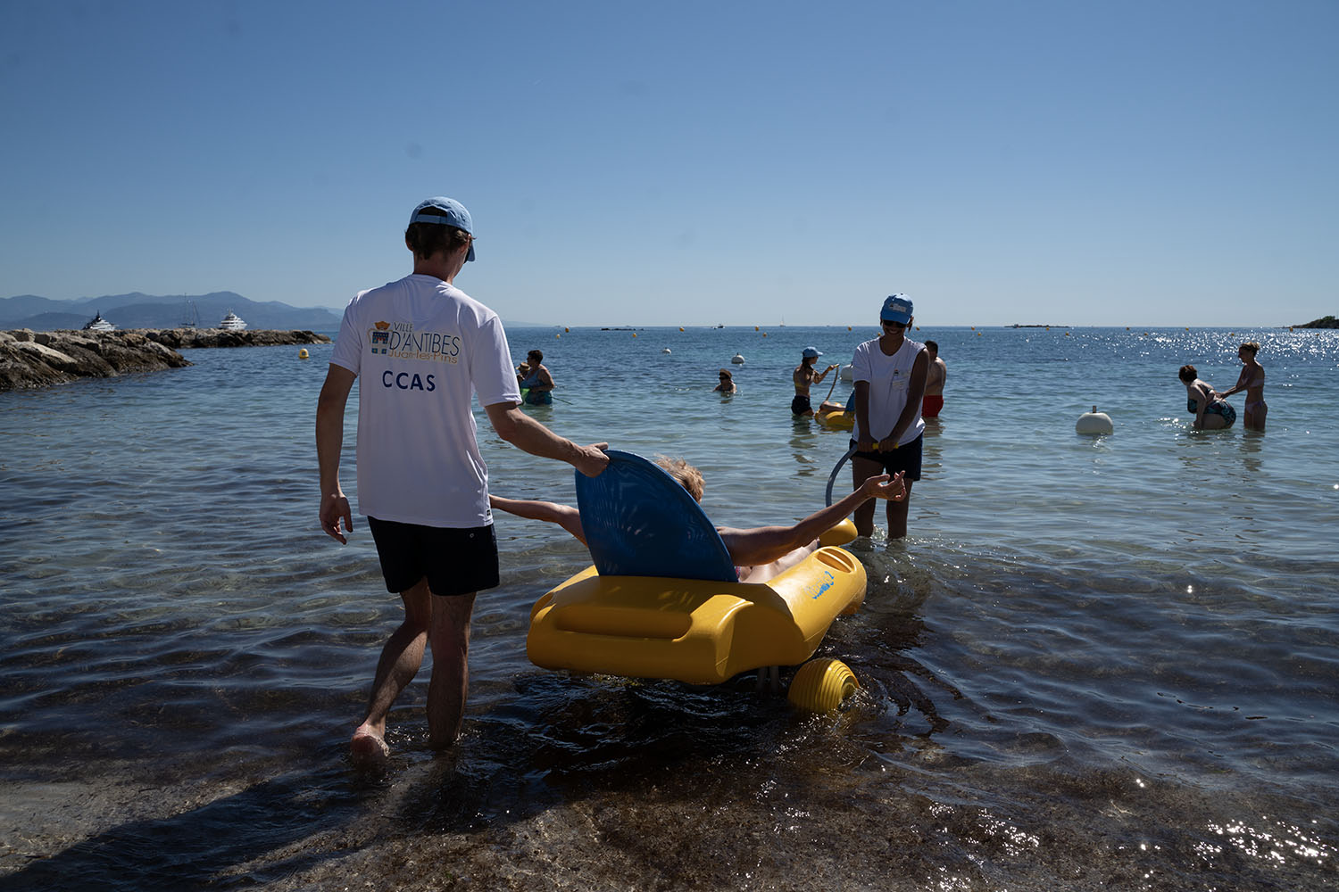 Le Ccas Recrute Pour La Saison Antibes Juan Les Pins